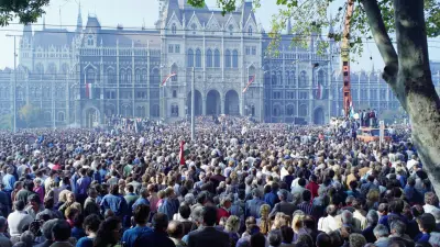 A rendszerváltoztatás (1989–1991)